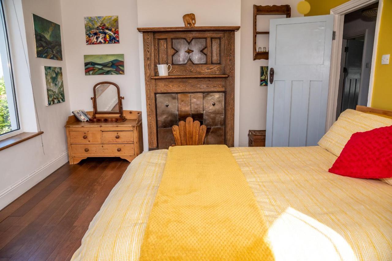Finest Retreats - Western Watch - Sea Views, Pets Accepted, Sleeps 6 Lower Boscaswell Exterior foto